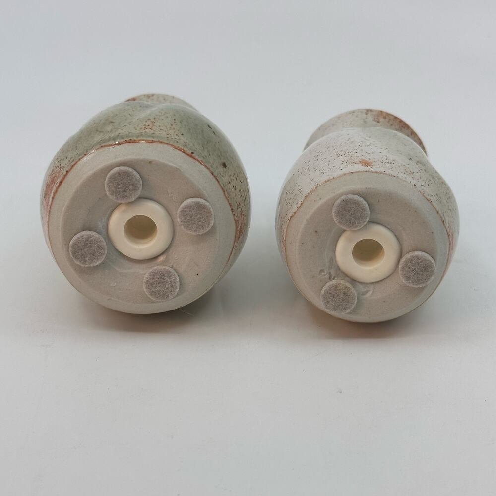 Pottery Stoneware Salt Pepper Shakers Speckled Cream Glazed VTG Japandi Kitchen - Picture 3 of 4